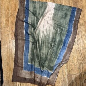Pretty Persuasions Green and Blue Scarf